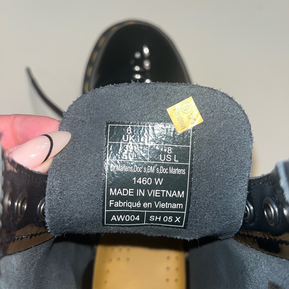 Dr. Martens 1460 patent leather boot US 8 - Picture 4 of 5